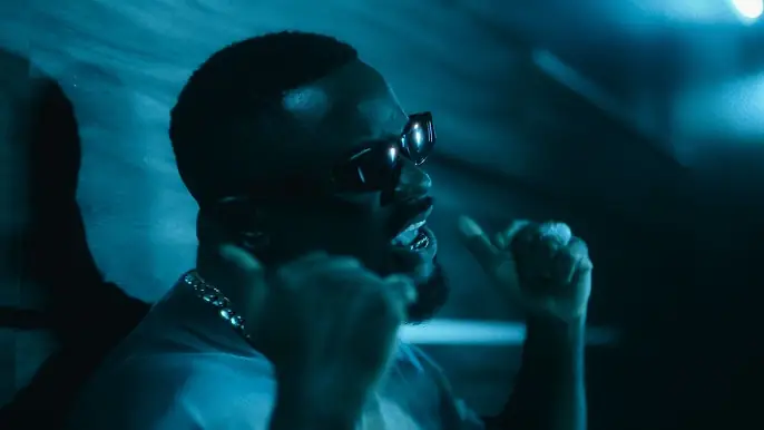 Official Music Video: Sarkodie - Odo Pa ft Kweku Flick